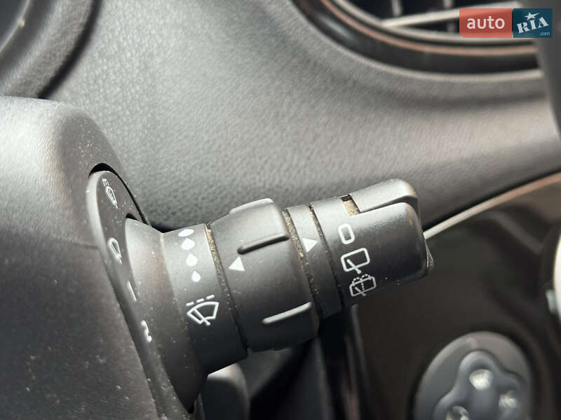 Хэтчбек Renault Clio 2011 в Нетешине фото 22 Хэтчбек Renault Clio 2011 в Нетешине