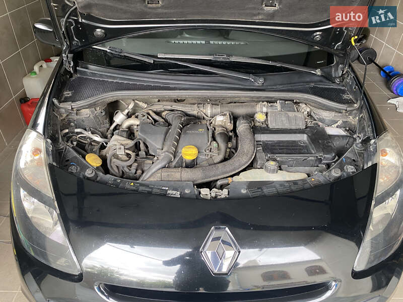 Хетчбек Renault Clio 2012 в Рівному