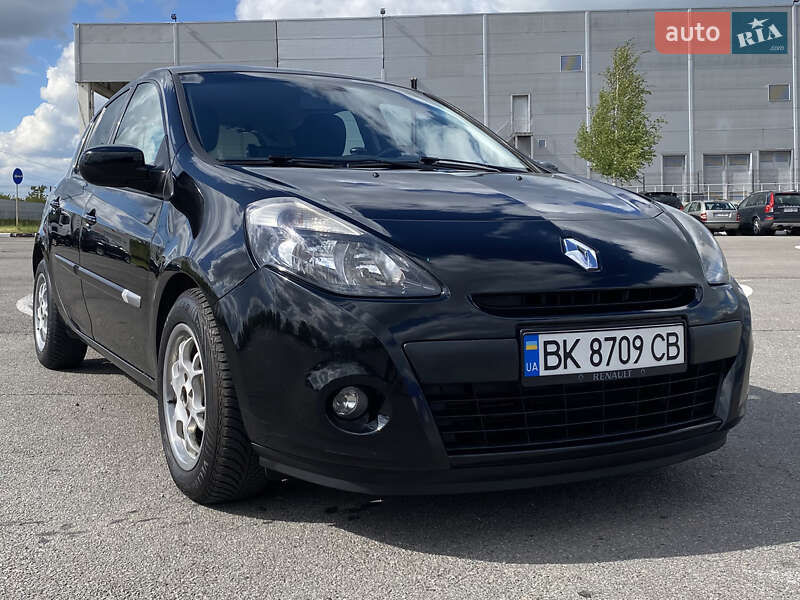 Хетчбек Renault Clio 2012 в Рівному