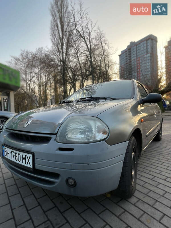 Хэтчбек Renault Clio 2001 в Одессе