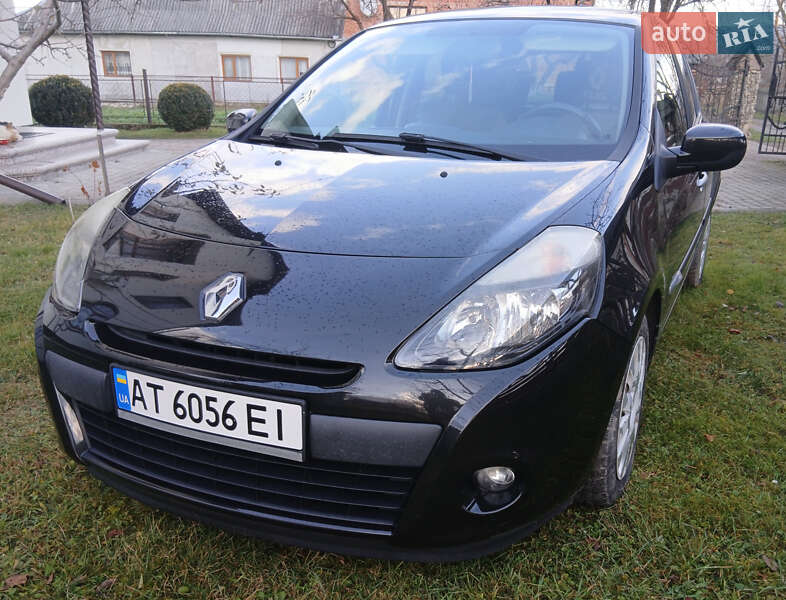 Хетчбек Renault Clio 2011 в Івано-Франківську