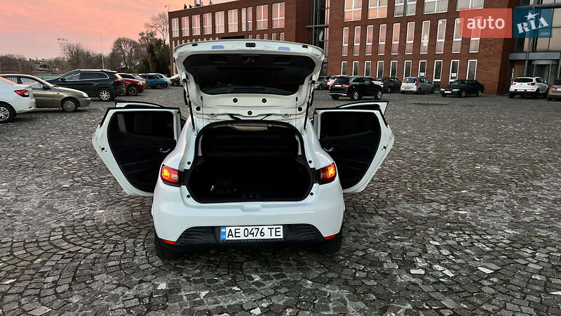 Хетчбек Renault Clio 2016 в Дніпрі