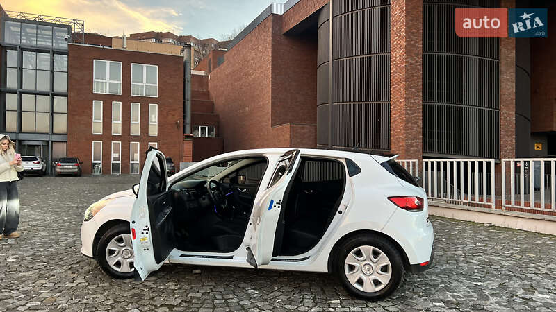 Хетчбек Renault Clio 2016 в Дніпрі