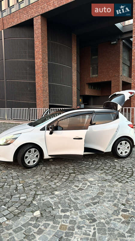 Хетчбек Renault Clio 2016 в Дніпрі