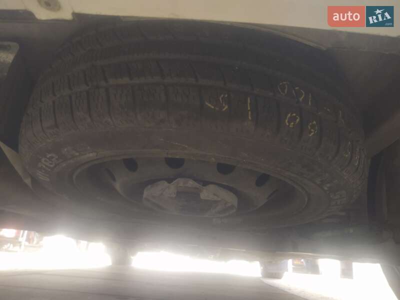 Хэтчбек Renault Clio 2012 в Дубно