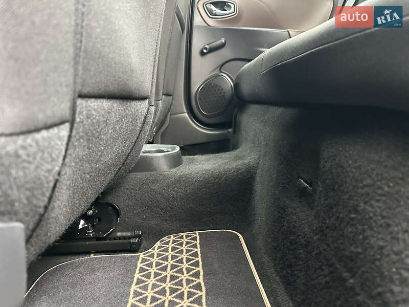 Хетчбек Renault Clio 2013 в Стрию фото 91 Хетчбек Renault Clio 2013 в Стрию