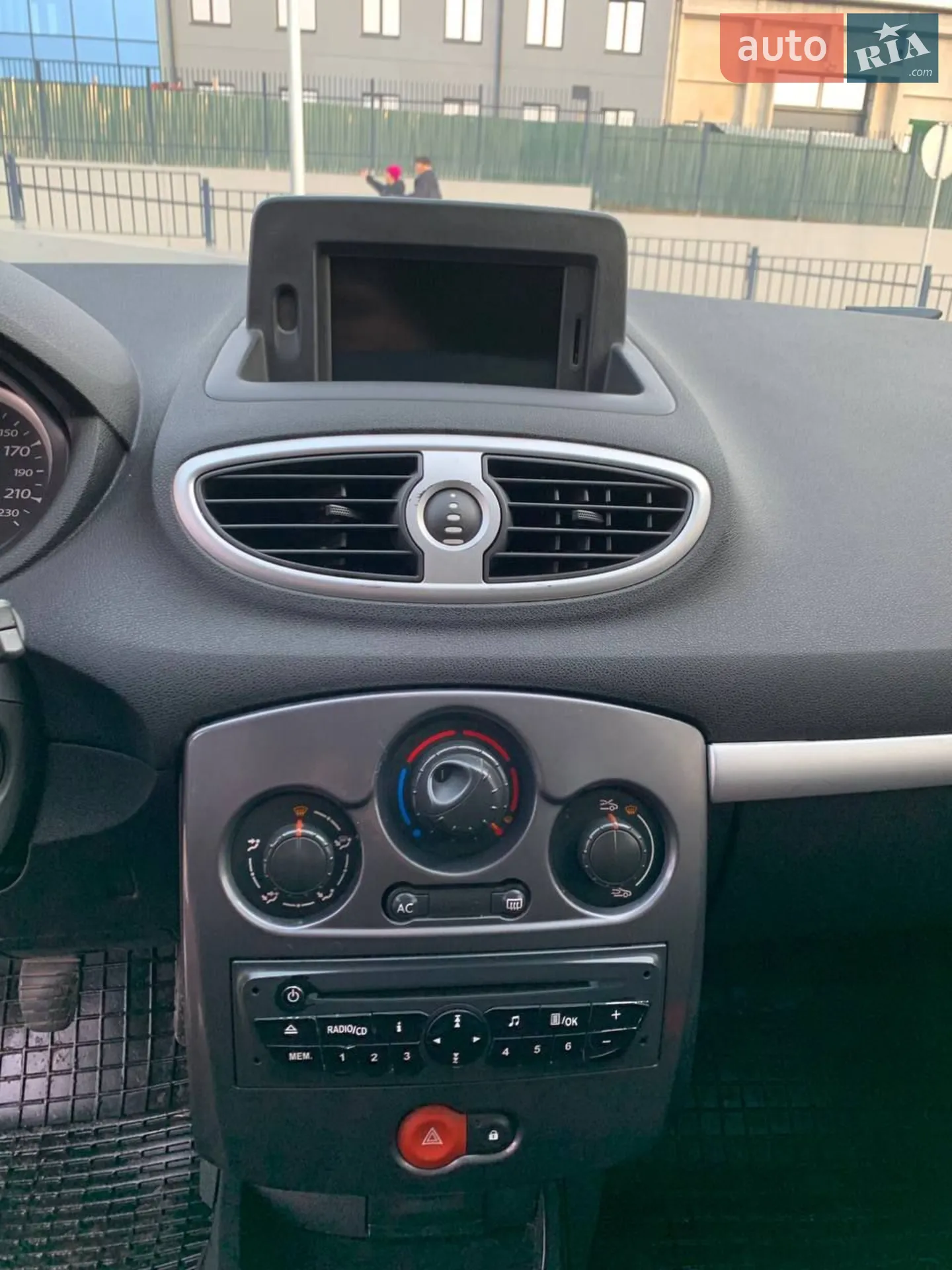 2012 Renault Clio - мініатюра 7