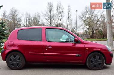 Хэтчбек Renault Clio 2002 в Киеве