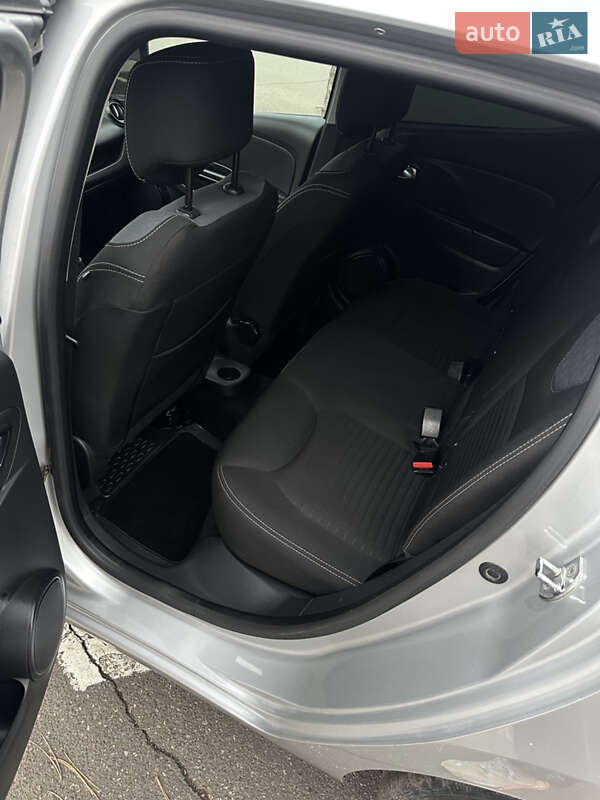 Хэтчбек Renault Clio 2015 в Одессе