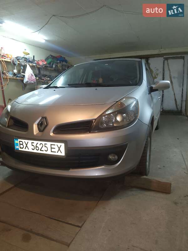 Renault Clio 2006 Renault Clio 2006