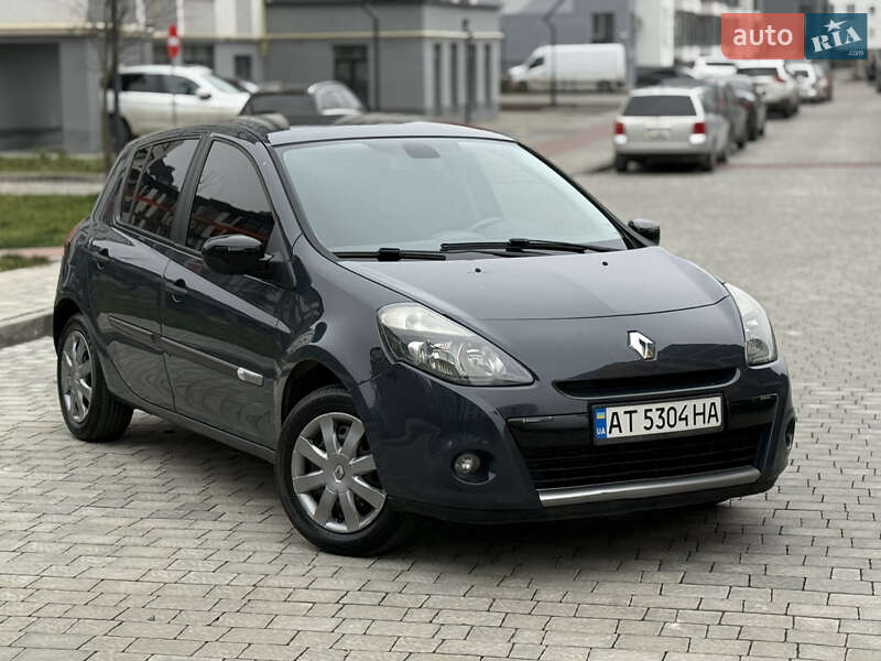 Хэтчбек Renault Clio 2012 в Ивано-Франковске