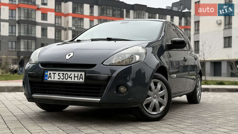 Хэтчбек Renault Clio 2012 в Ивано-Франковске