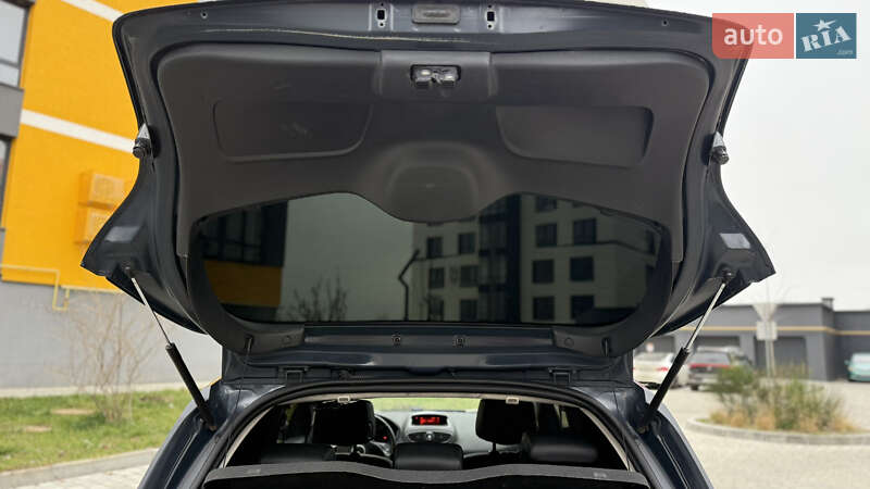 Хэтчбек Renault Clio 2012 в Ивано-Франковске