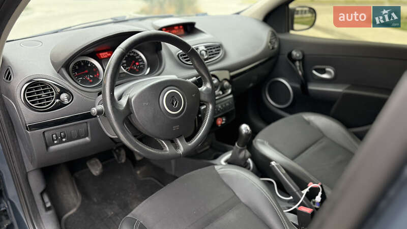 Хэтчбек Renault Clio 2012 в Ивано-Франковске