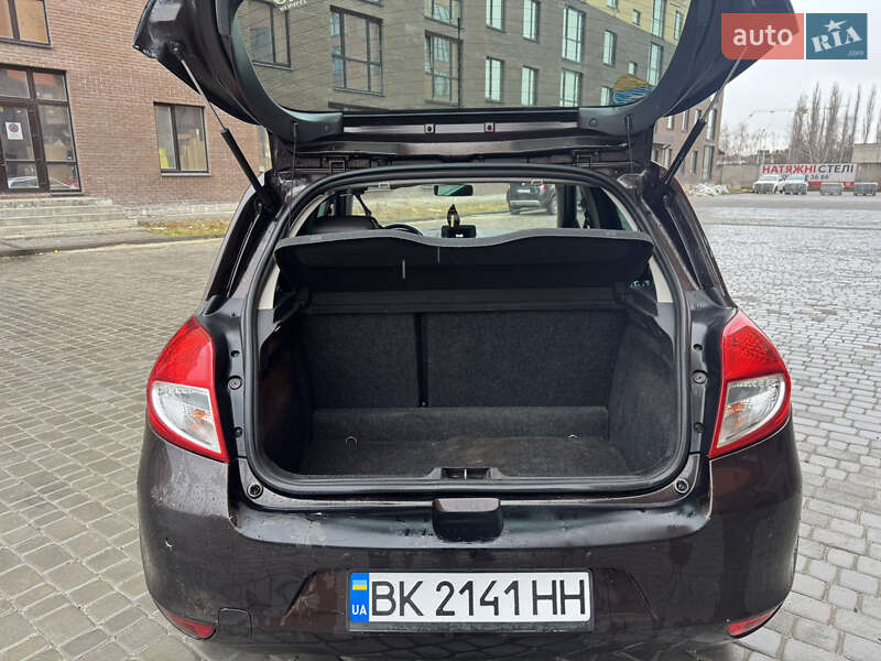 Хетчбек Renault Clio 2011 в Острозі фото 23 Хетчбек Renault Clio 2011 в Острозі