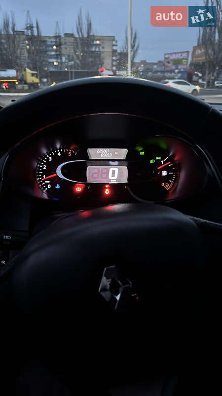 Хэтчбек Renault Clio 2016 в Днепре фото 100 Хэтчбек Renault Clio 2016 в Днепре