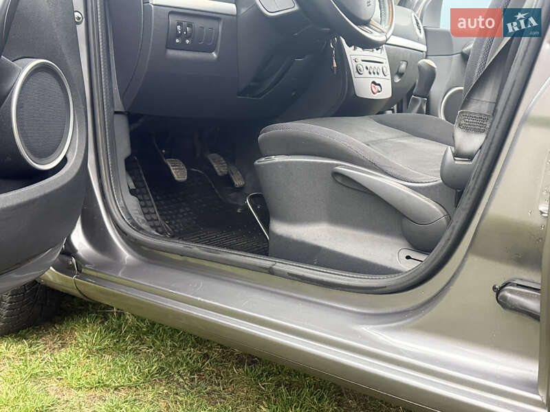 Універсал Renault Clio 2008 в Полтаві фото 8 Універсал Renault Clio 2008 в Полтаві