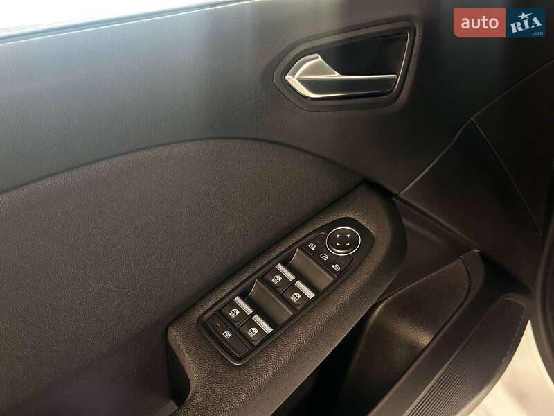 Хетчбек Renault Clio 2021 в Львові