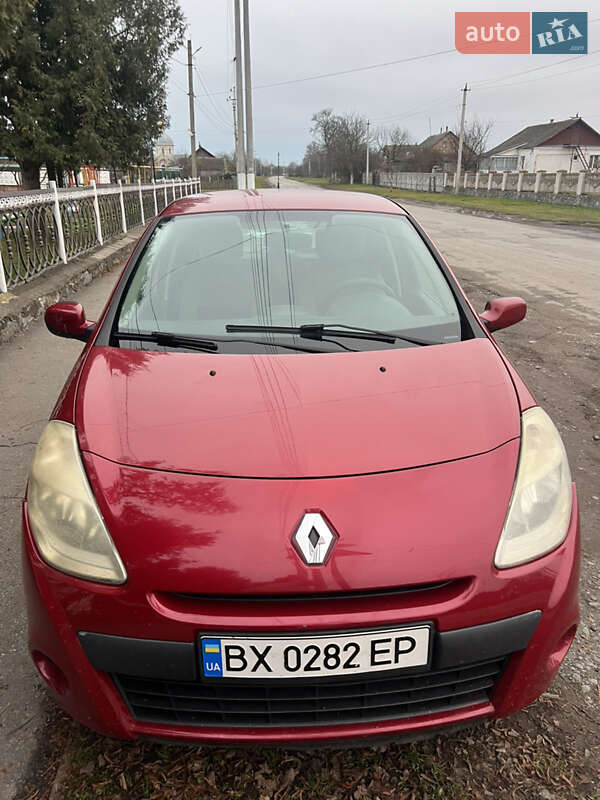 Хетчбек Renault Clio 2010 в Полонному