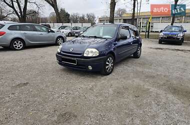 Хэтчбек Renault Clio 2000 в Каменском