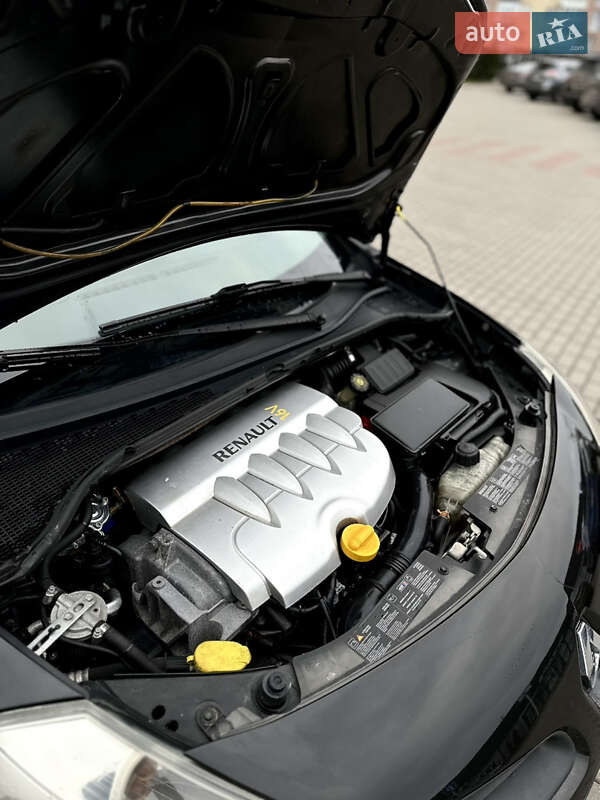 Хэтчбек Renault Clio 2006 в Житомире