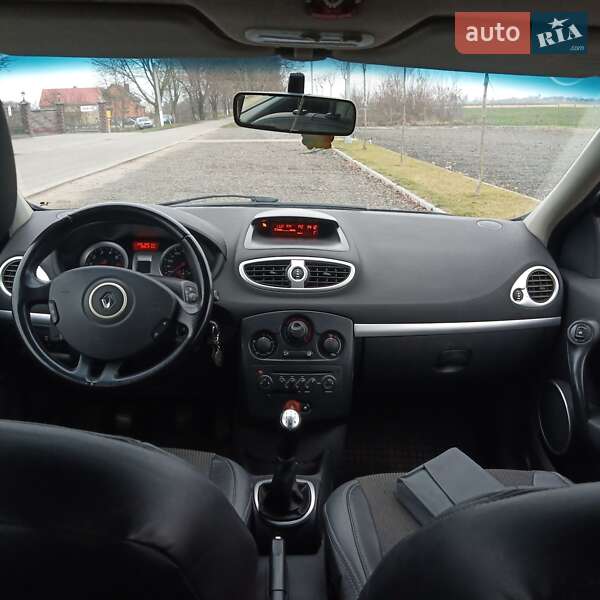 Универсал Renault Clio 2009 в Луцке фото 5 Универсал Renault Clio 2009 в Луцке