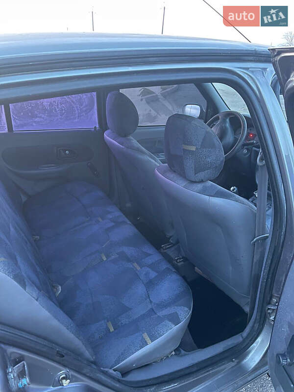 Хэтчбек Renault Clio 2001 в Яготине