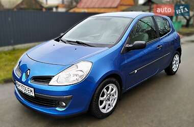 Хетчбек Renault Clio 2005 в Сумах