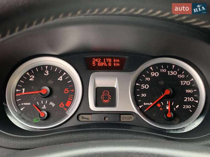 Хэтчбек Renault Clio 2012 в Бердичеве