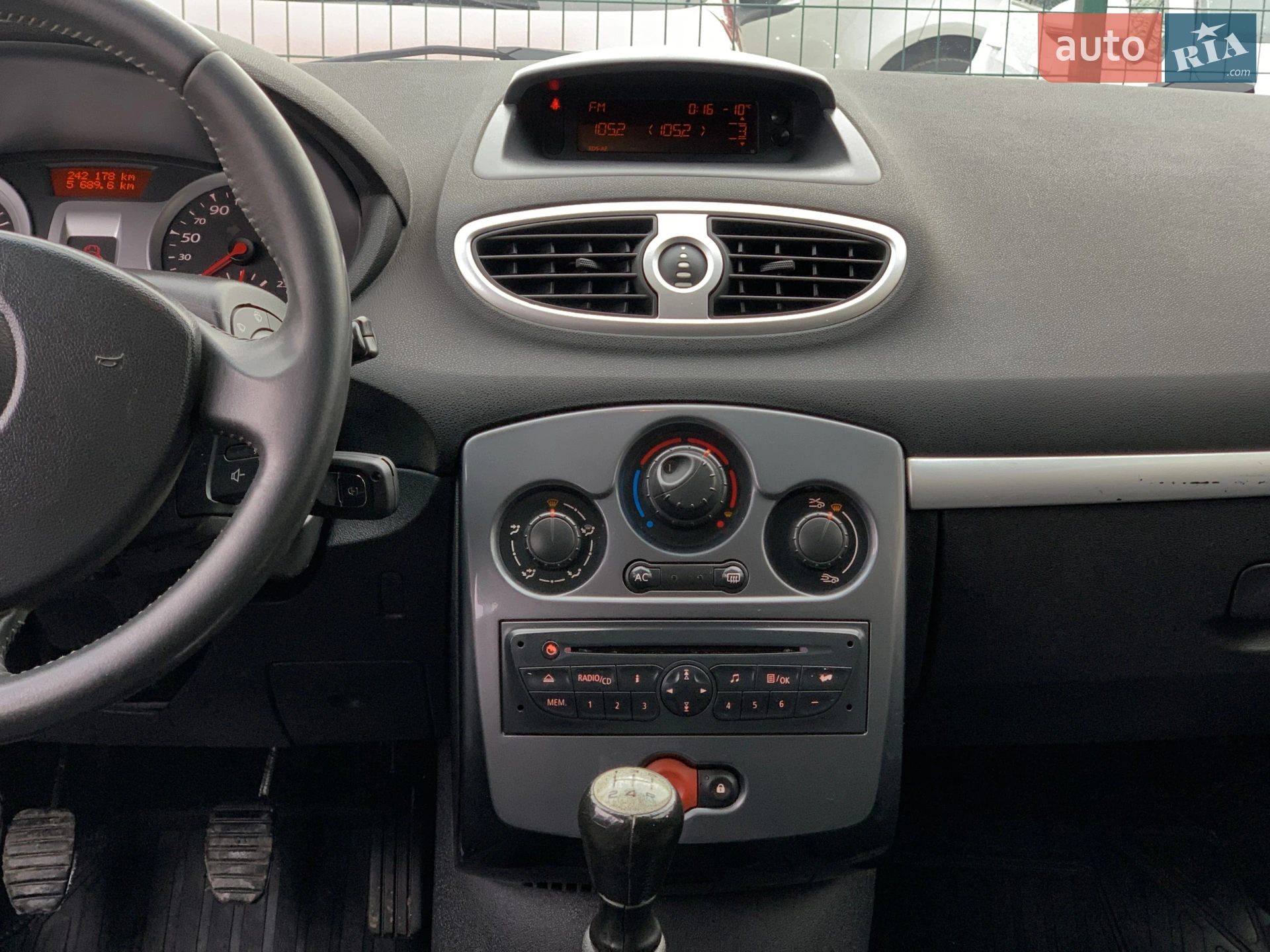 2012 Renault Clio - мініатюра 48