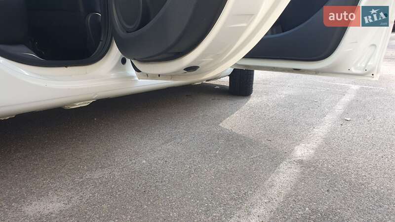 Хэтчбек Renault Clio 2012 в Киеве