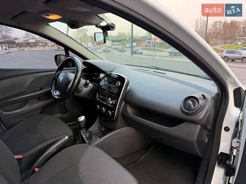 Универсал Renault Clio 2017 в Днепре