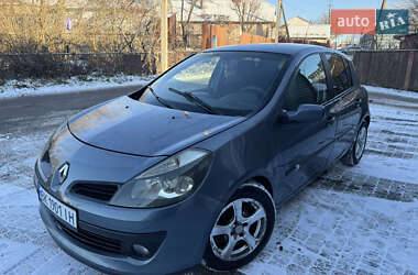 Хетчбек Renault Clio 2005 в Ізяславі