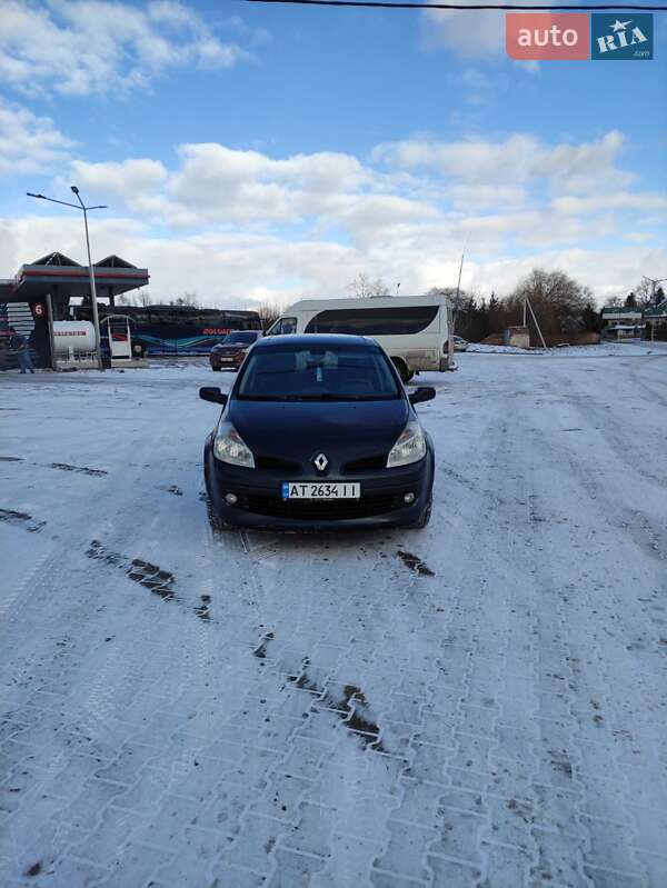 Хэтчбек Renault Clio 2007 в Коломые фото 3 Хэтчбек Renault Clio 2007 в Коломые