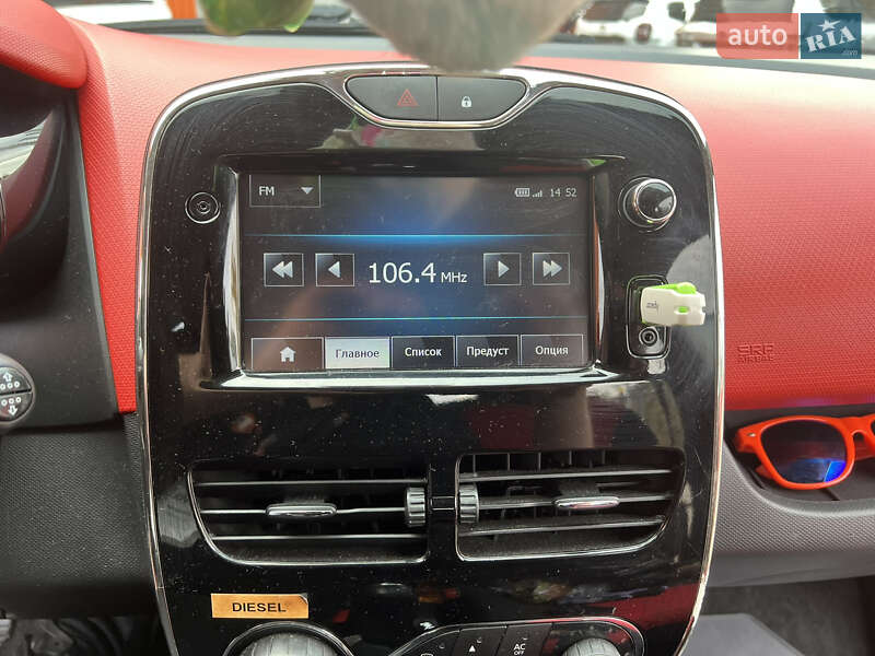 Хэтчбек Renault Clio 2012 в Ровно