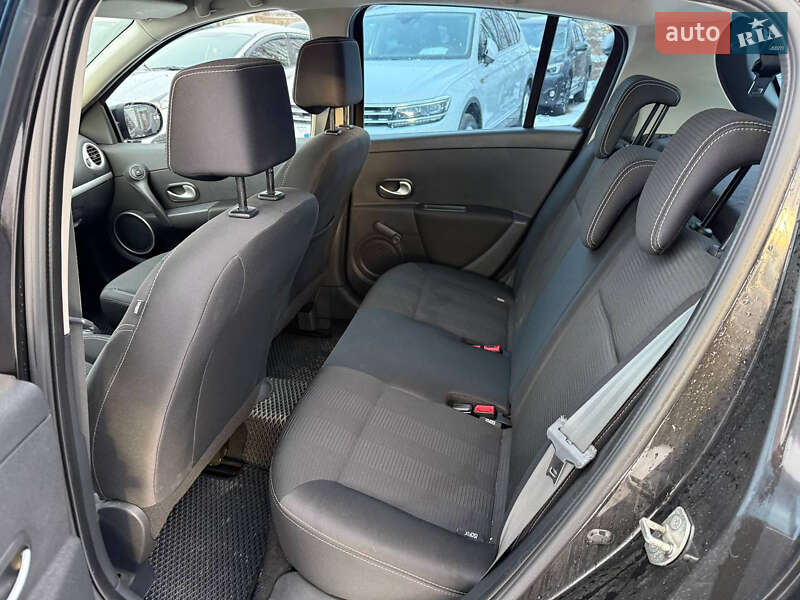 Хэтчбек Renault Clio 2011 в Коломые фото 24 Хэтчбек Renault Clio 2011 в Коломые