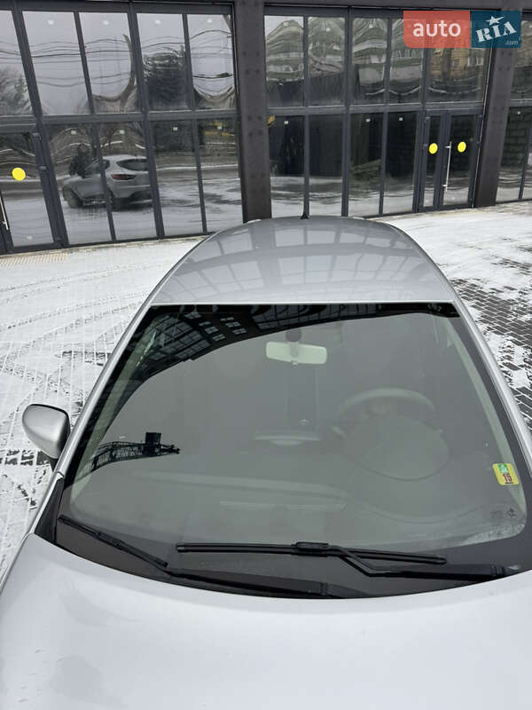 Хетчбек Renault Clio 2013 в Полтаві фото 11 Хетчбек Renault Clio 2013 в Полтаві