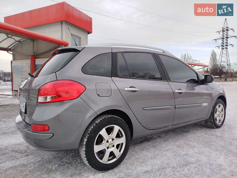 Универсал Renault Clio 2010 в Виннице фото Универсал Renault Clio 2010 в Виннице