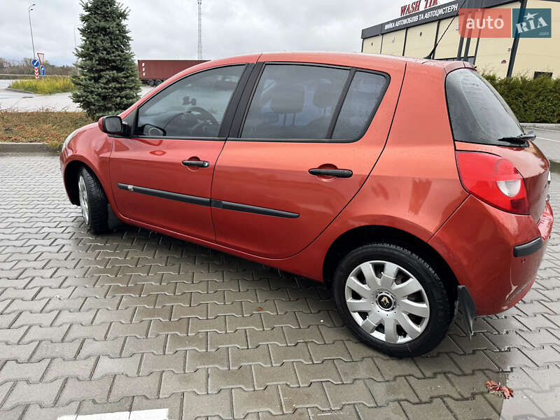 Хэтчбек Renault Clio 2007 в Виннице