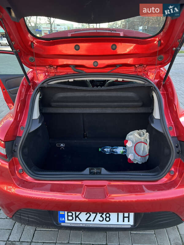 Хэтчбек Renault Clio 2016 в Черкассах фото 5 Хэтчбек Renault Clio 2016 в Черкассах