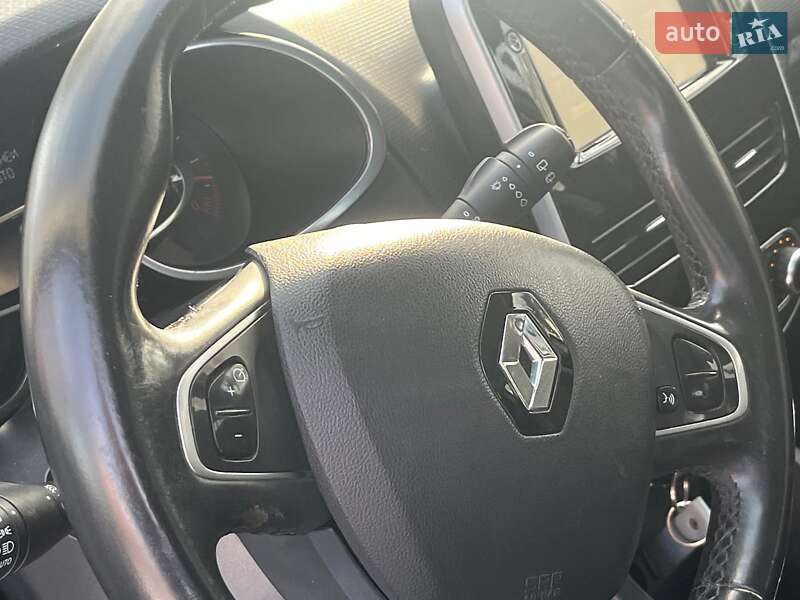 Хэтчбек Renault Clio 2016 в Киеве