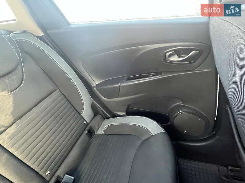 Хэтчбек Renault Clio 2016 в Киеве