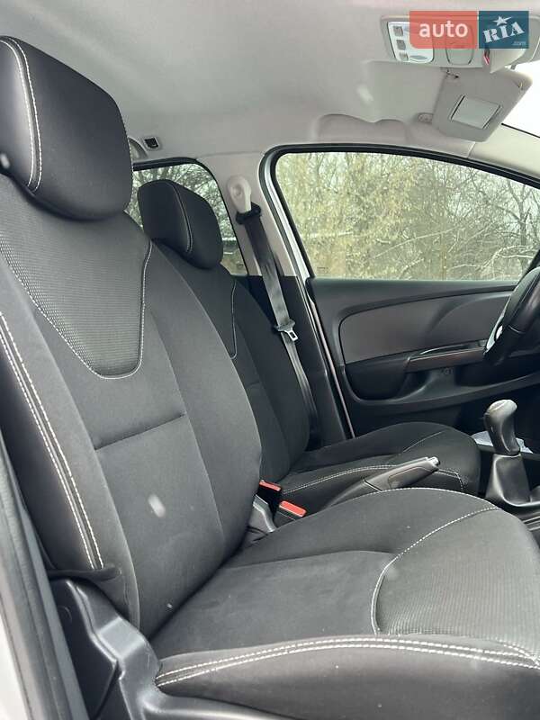 Универсал Renault Clio 2014 в Карловке фото 21 Универсал Renault Clio 2014 в Карловке