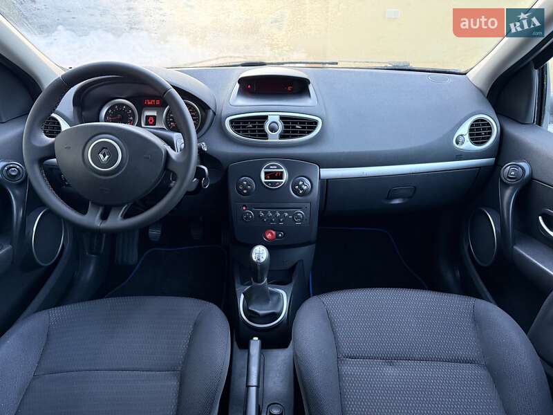 Універсал Renault Clio 2008 в Сарнах