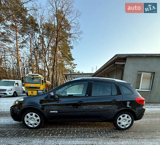 Универсал Renault Clio 2010 в Луцке