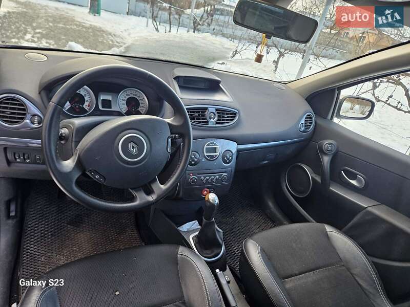 Хэтчбек Renault Clio 2008 в Луцке