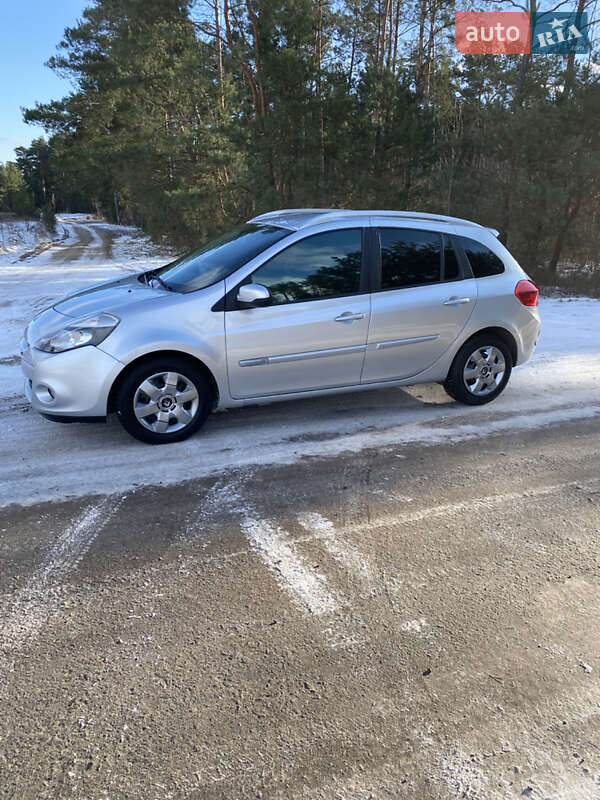 Универсал Renault Clio 2010 в Дубно фото 12 Универсал Renault Clio 2010 в Дубно