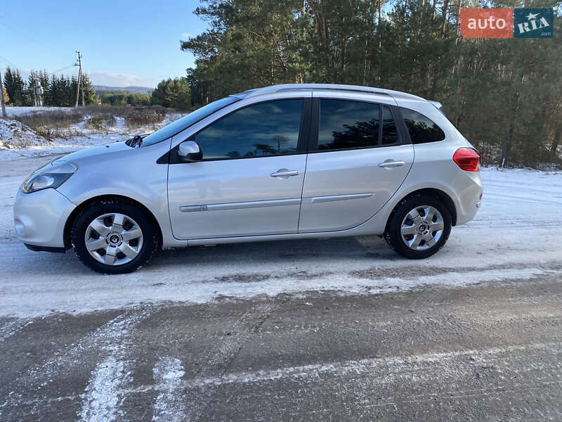 Универсал Renault Clio 2010 в Дубно фото 47 Универсал Renault Clio 2010 в Дубно