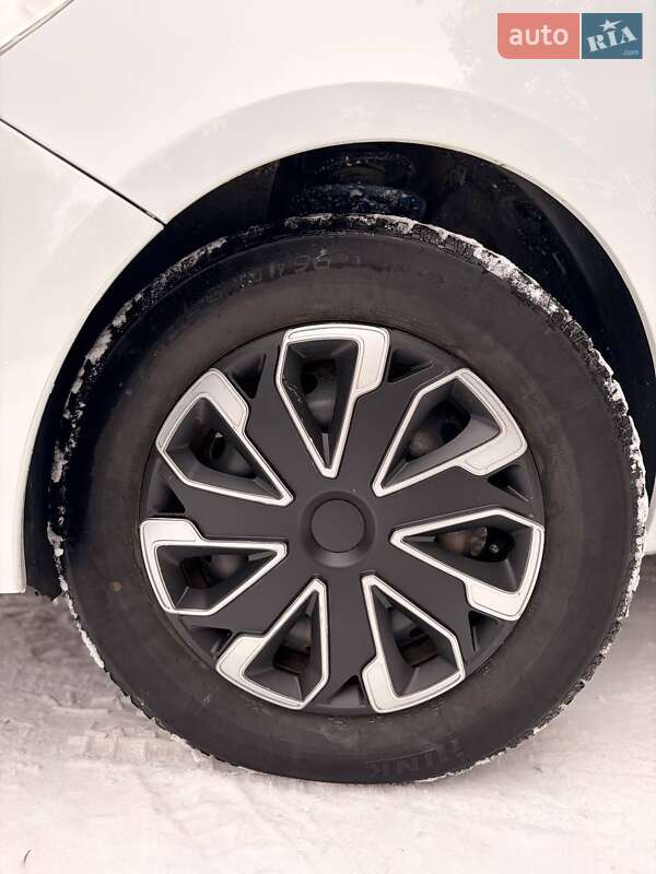 Хэтчбек Renault Clio 2011 в Любешове