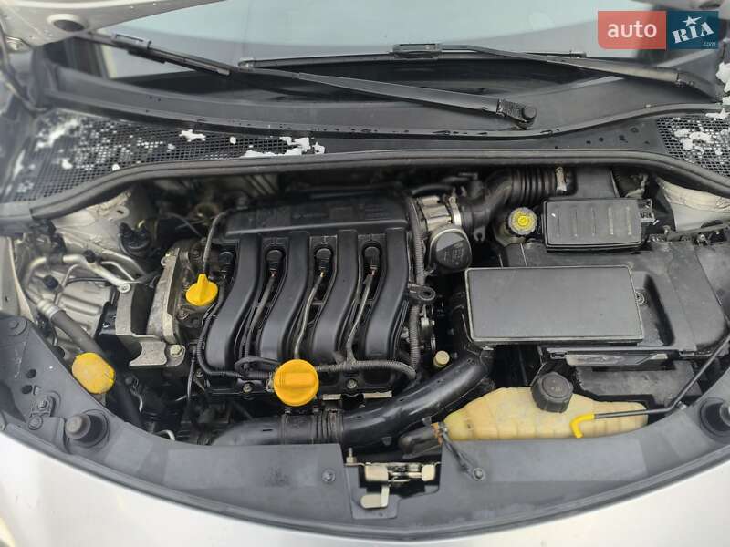 Хетчбек Renault Clio 2006 в Красилові фото 19 Хетчбек Renault Clio 2006 в Красилові